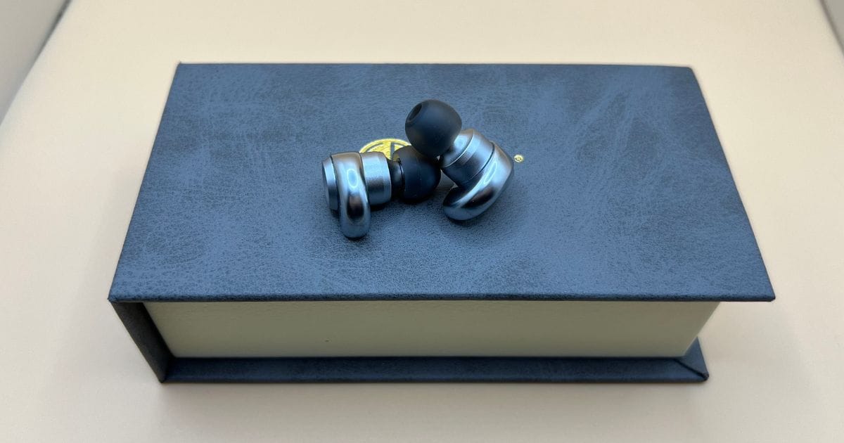 A Photo of the TinHifi T2 MKIII sitting on its packaging