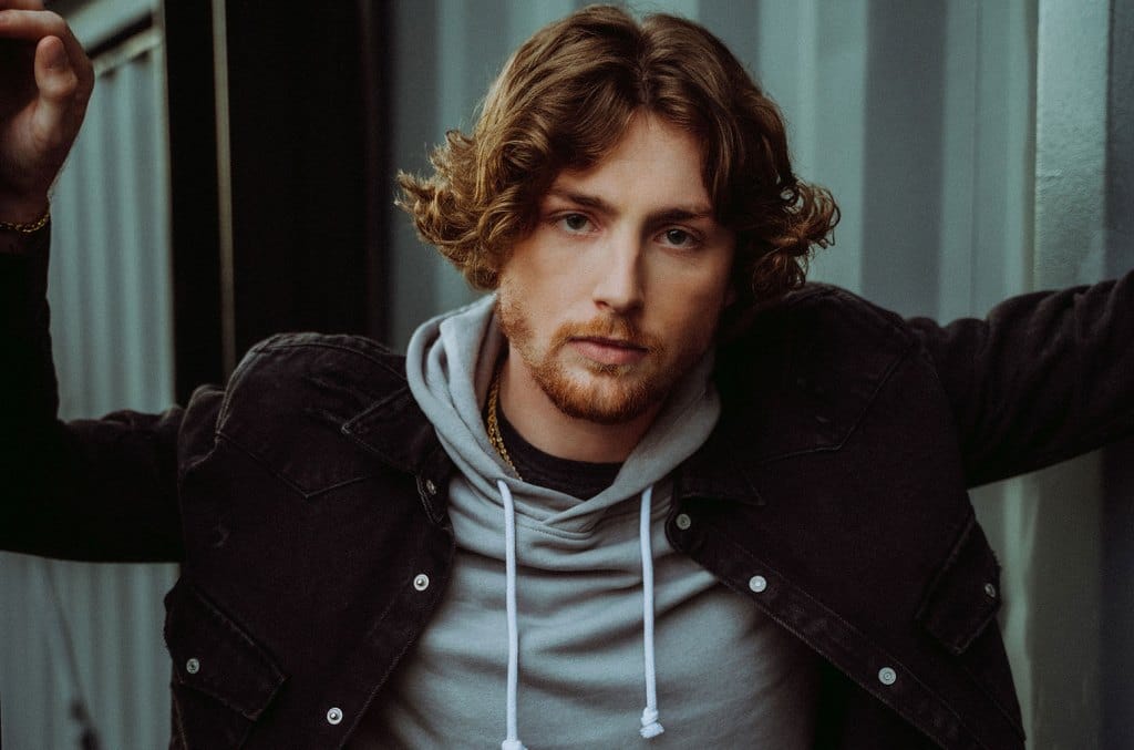 The 35 Most Popular Country Artists in the World: Bailey Zimmerman| The Metalverse.net