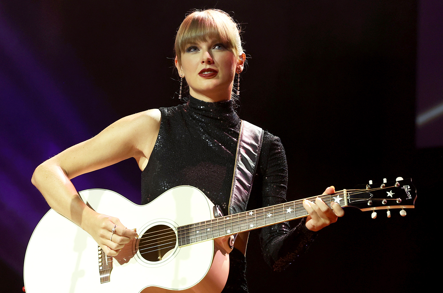 The 35 Most Popular Country Artists in the World 2025: Taylor Swift | The Metalverse.net