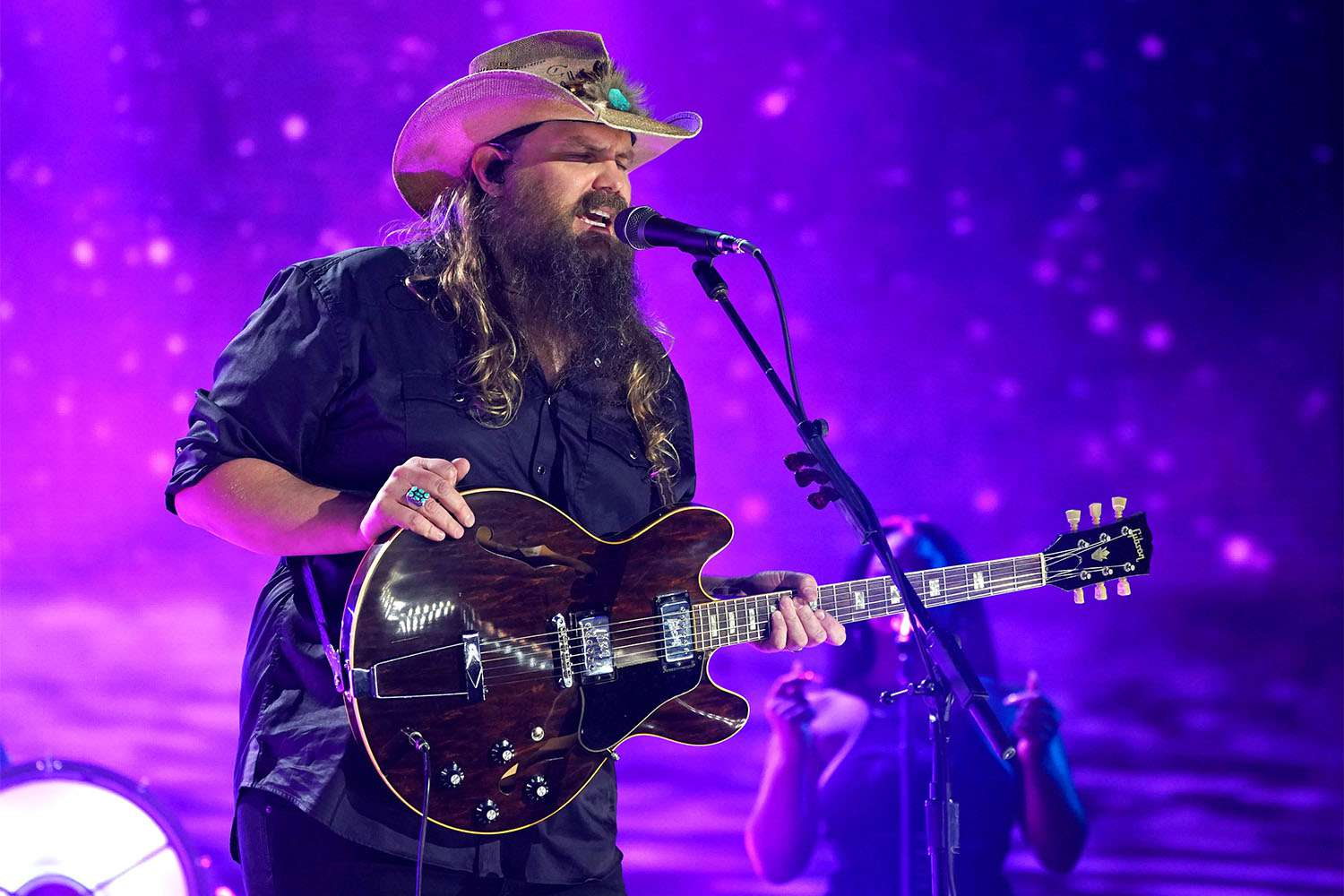 The 35 Most Popular Country Artists in the World: Chris Stapleton| The Metalverse.net