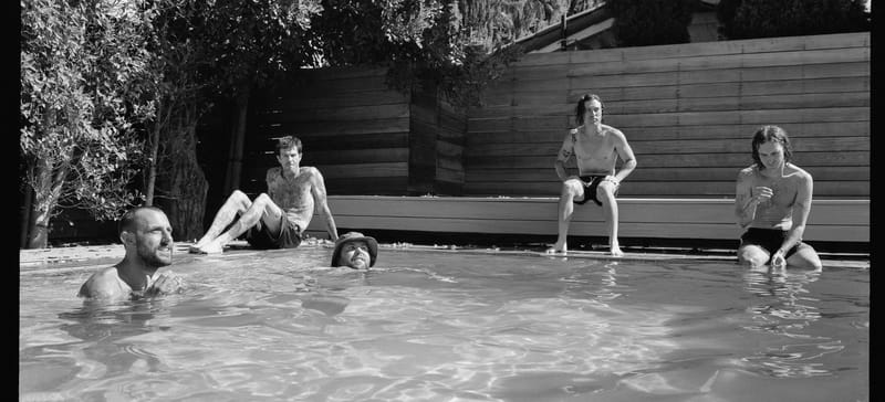 The Neighbourhood Announce New Album "ultraSOUND" and release 3 new singles 2025 | The Metalverse.net